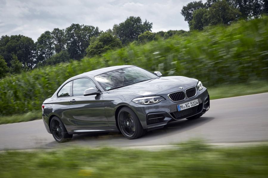  BMW M240i xDrive Coupe 2017 года  (WW) (фото 48 из 116)